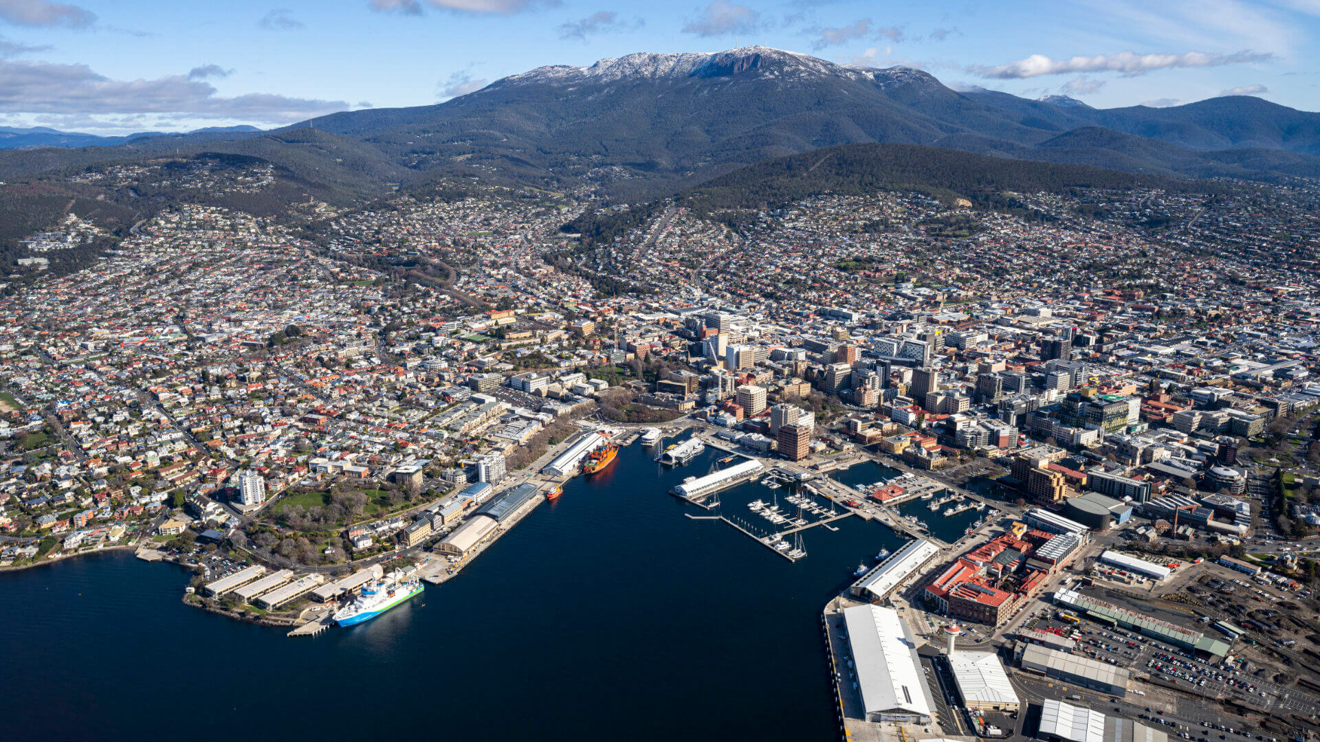 Tourism Tasmania Photo archive - Hobart Waterfront - Luke